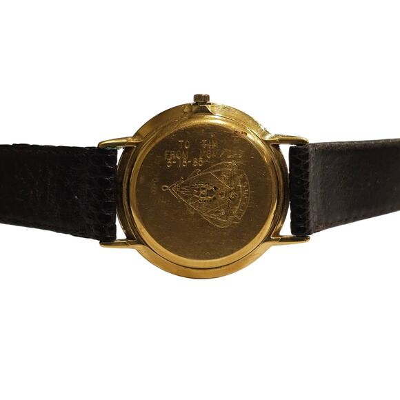 Vintage 1985 Gucci Watch, Red & Green Dial, Original Box - Picture 7 of 8